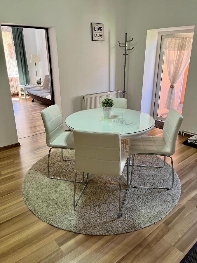 9 Central Residence 브라쇼브 외부 사진