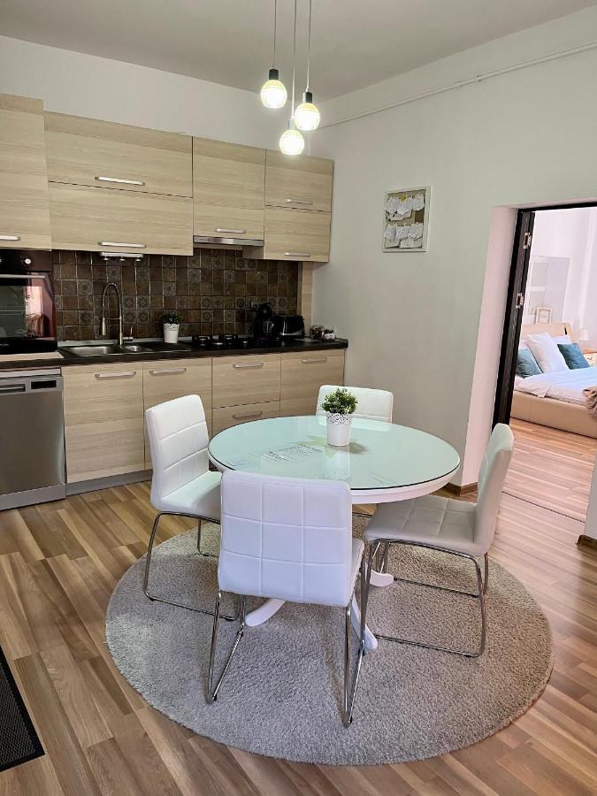 9 Central Residence 브라쇼브 외부 사진
