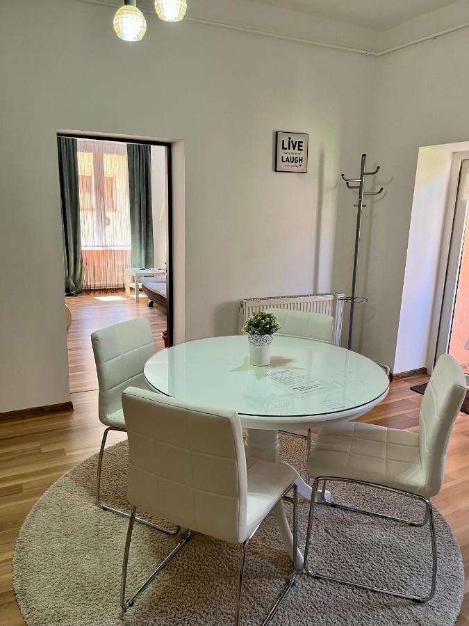 9 Central Residence 브라쇼브 외부 사진